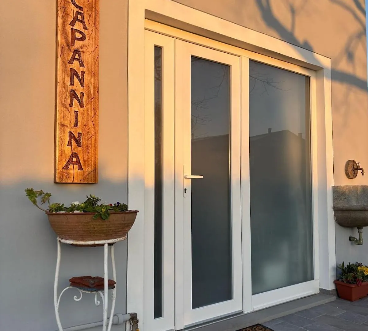 La Capannina Villa Capannori 0*,